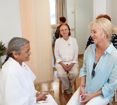 Visit of Sudha Didi to Vladivostok, Spiritual Development Center