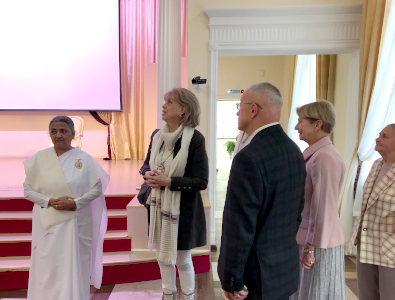 Lyubov Kazarnovskaya, famous opera singer, visits Brahma Kumaris, Spiritual Development Center